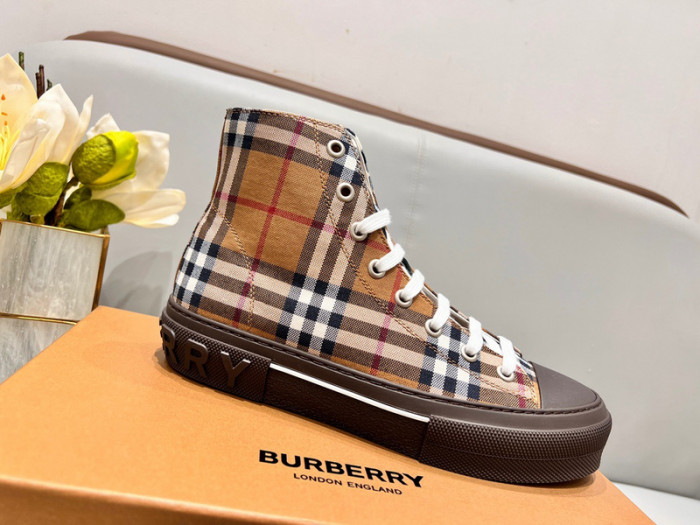 BUR SNEAKER