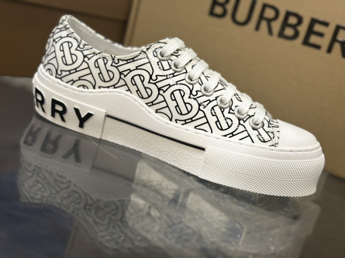 BUR SNEAKER