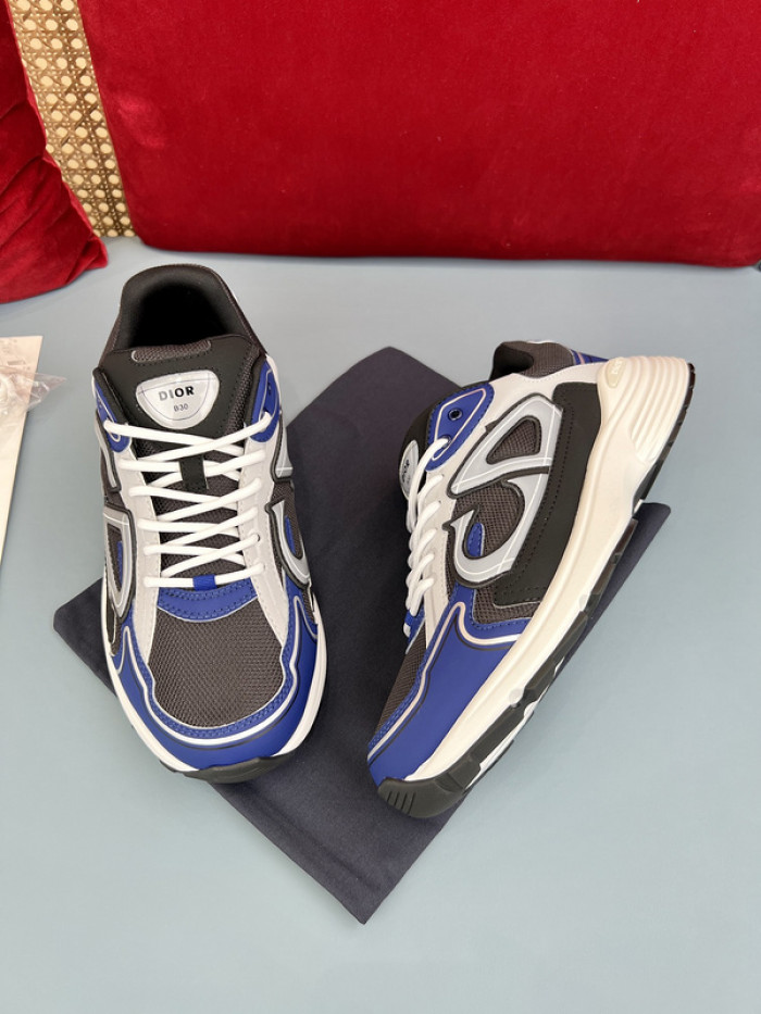 D10R B30 SNEAKER