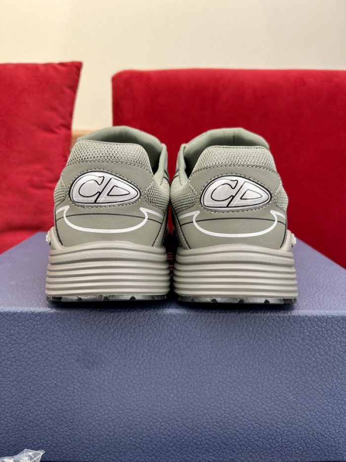 D10R B30 SNEAKER
