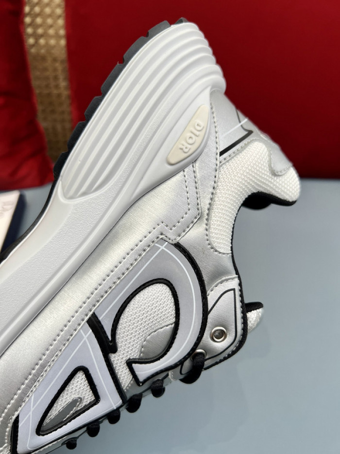 D10R B30 SNEAKER