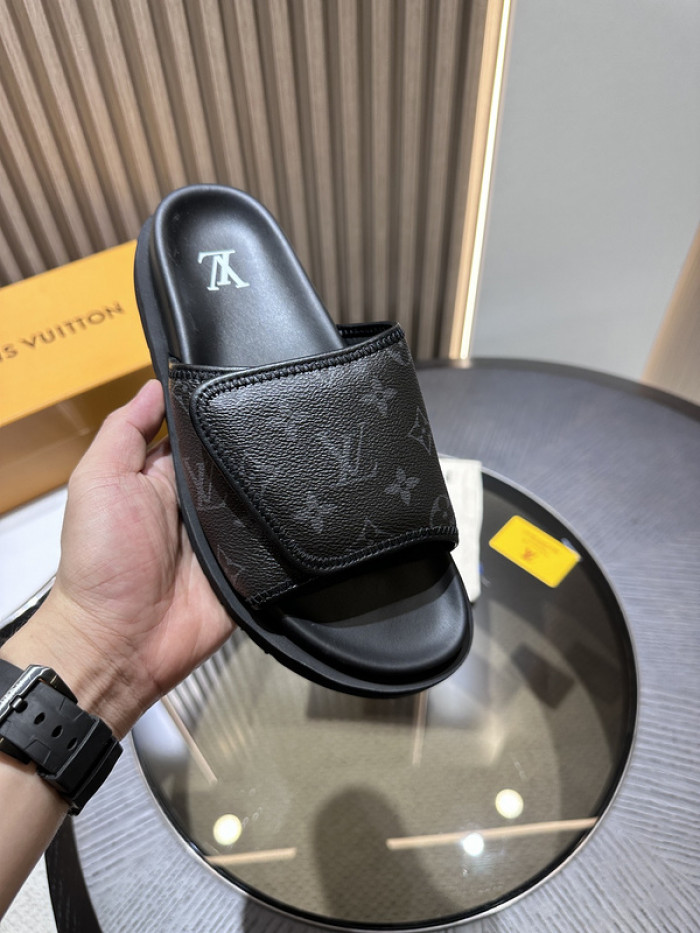 Lou1su1tt slides