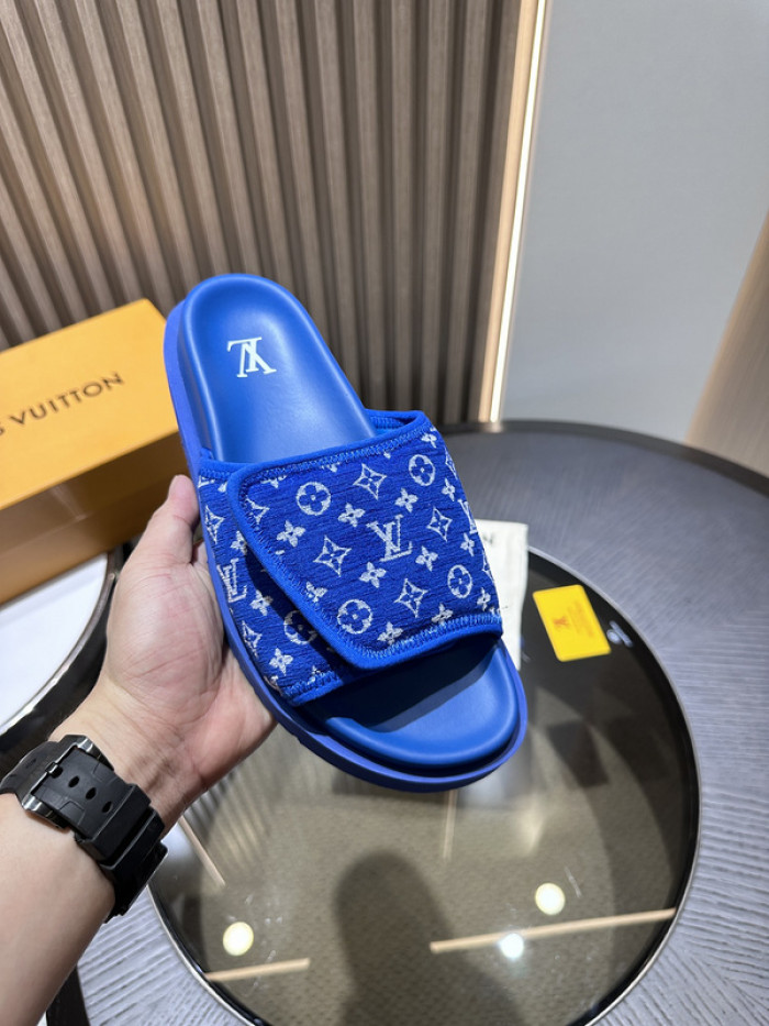 Lou1su1tt slides