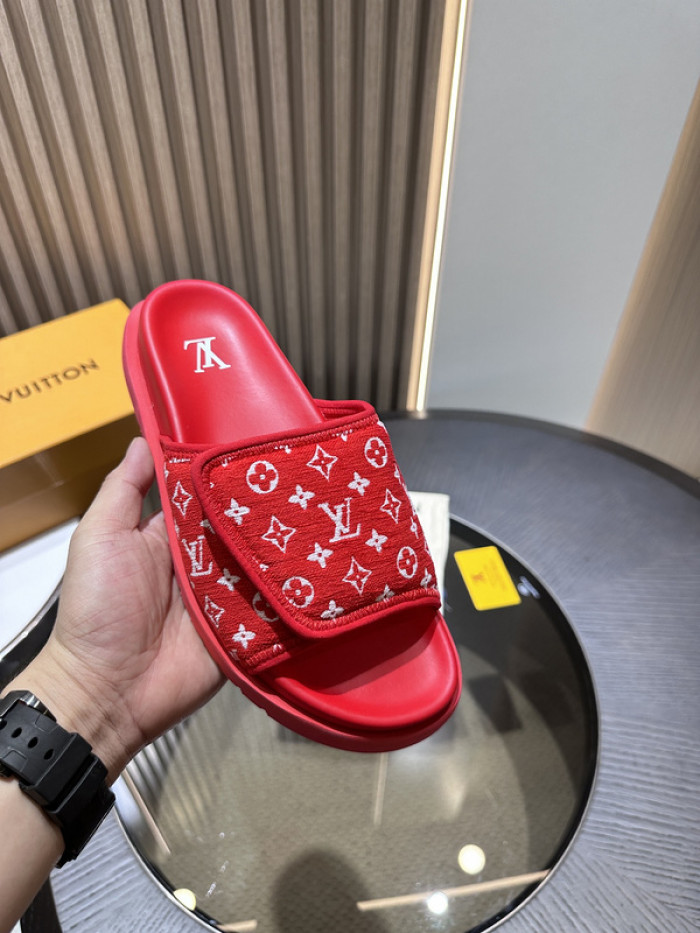 Lou1su1tt slides