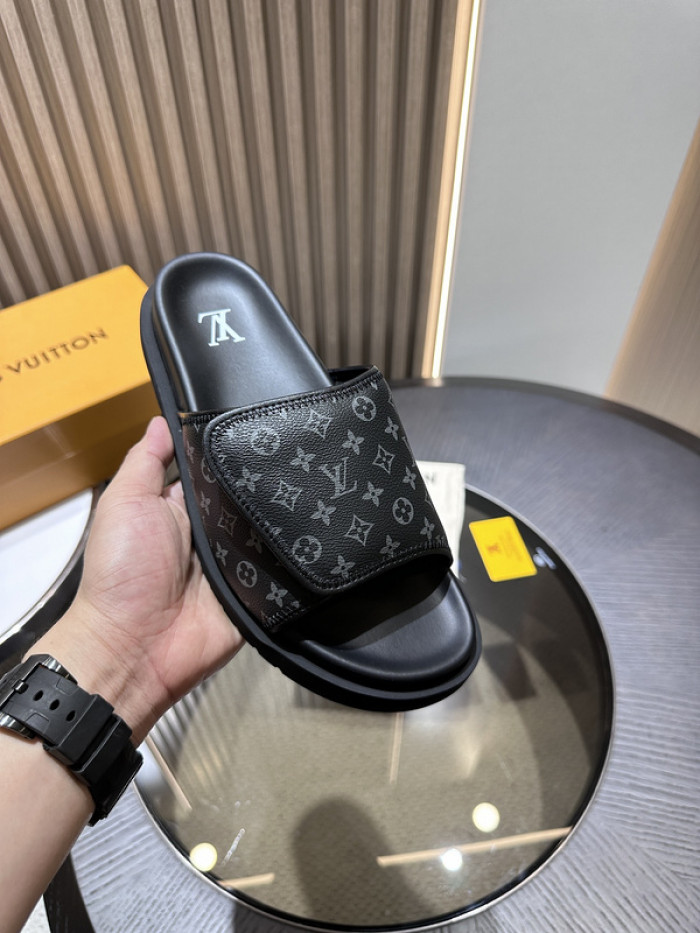 Lou1su1tt slides
