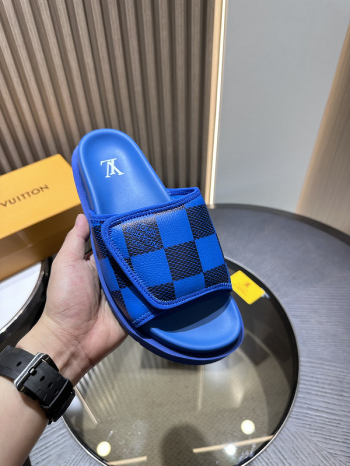 Lou1su1tt slides