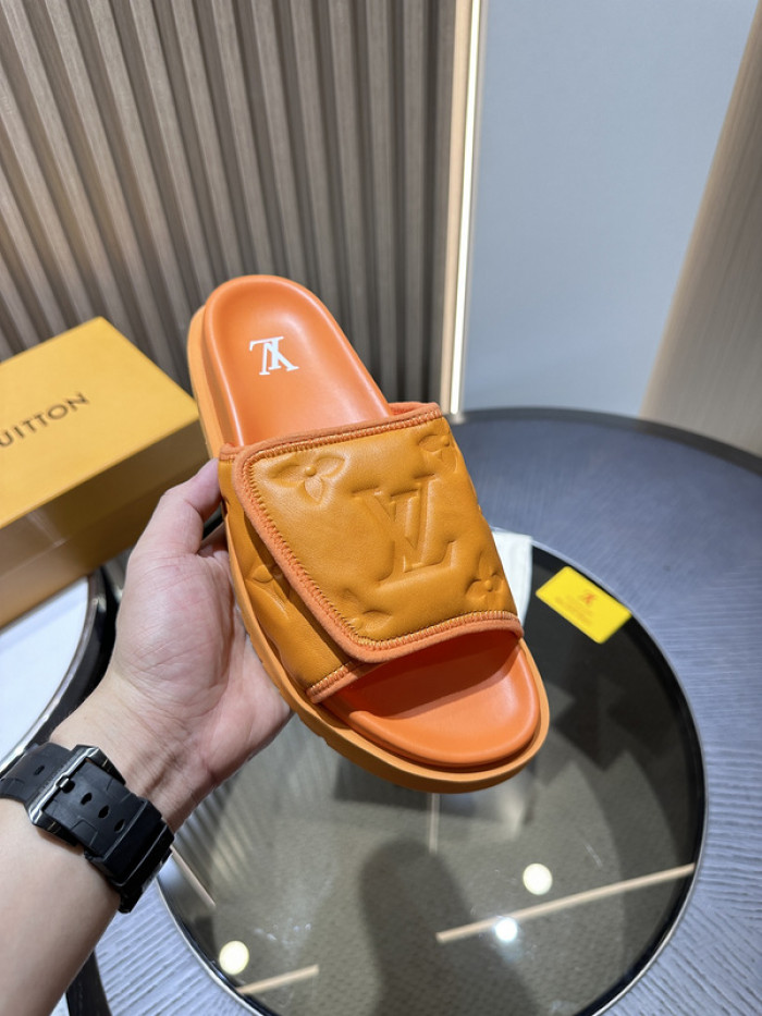 Lou1su1tt slides