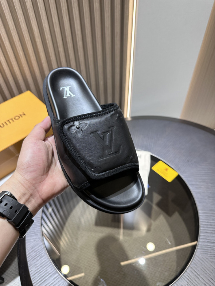 Lou1su1tt slides