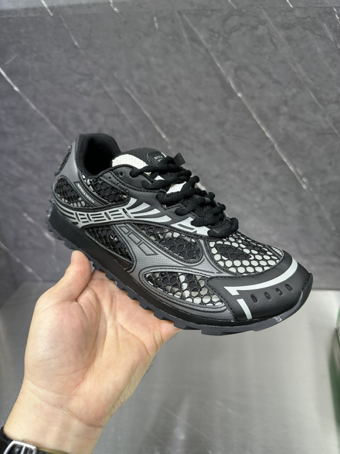 bo*te*ga Ve*ne*ta orbit silver black