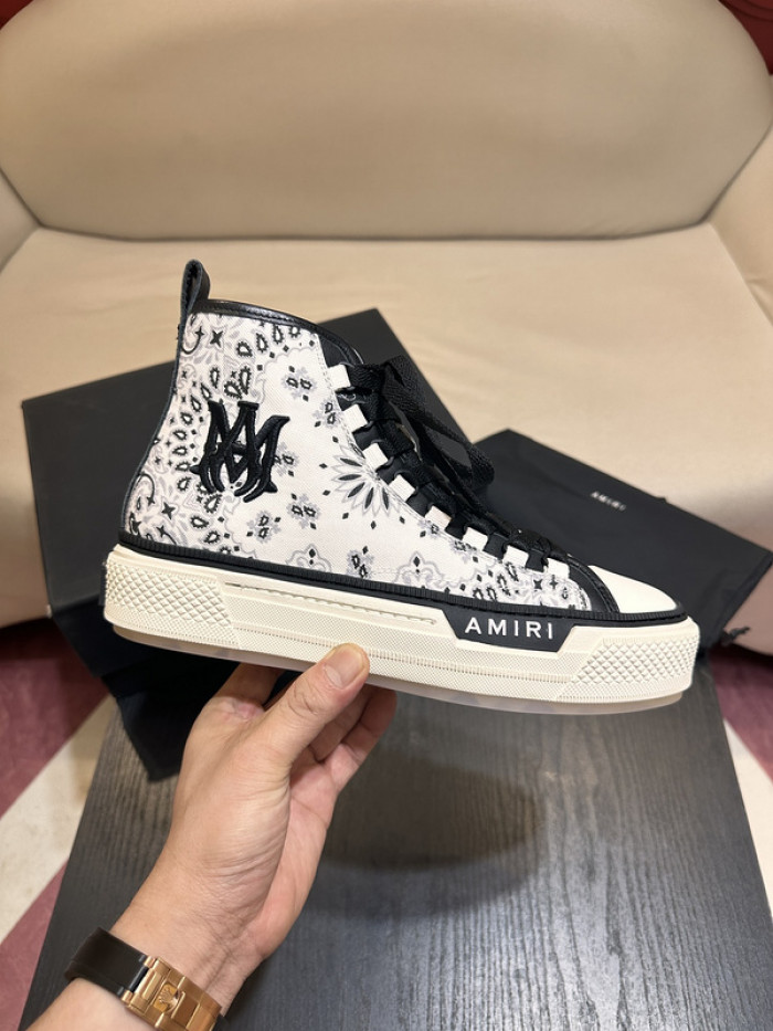 AM1R1 Skel high top
