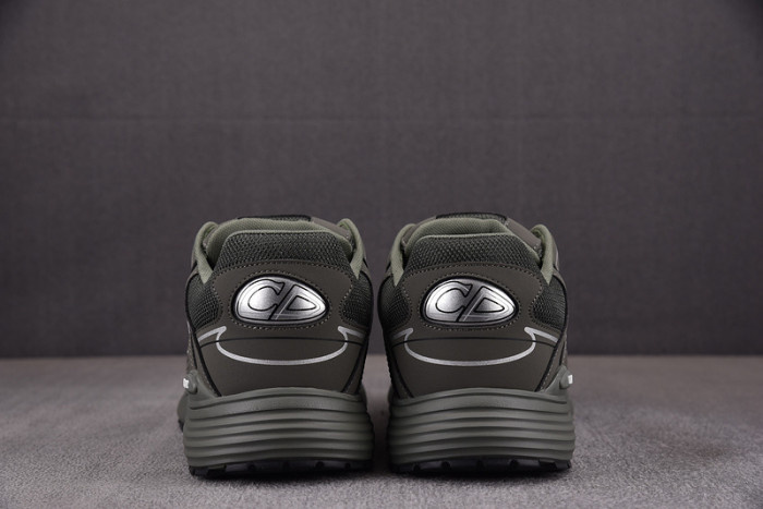 D10R B30 SNEAKER