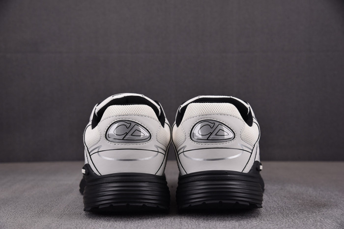 D10R B30 SNEAKER