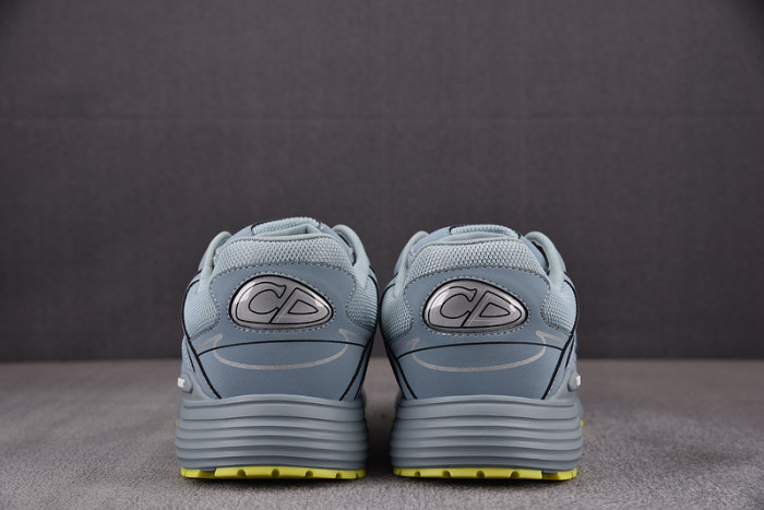 D10R B30 SNEAKER