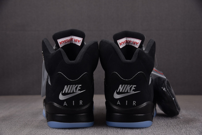 Air Jordan 5 “Black Metallic Reimagined”HF3975-001