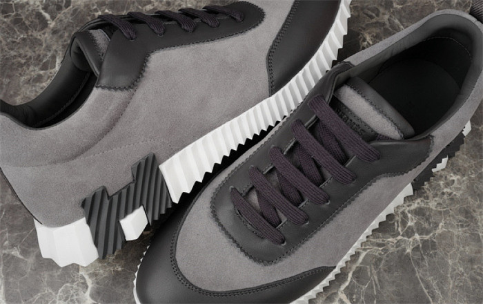 H**me5 Sneaker