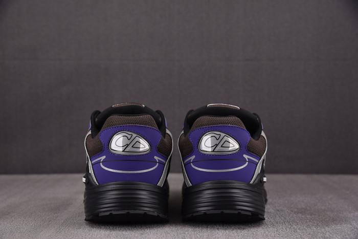D10R B30 SNEAKER
