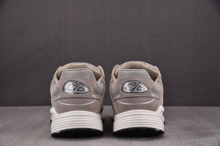 D10R B30 SNEAKER