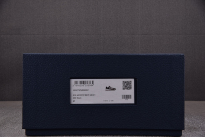D10R B30 SNEAKER