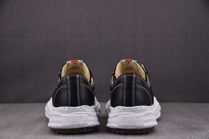 Ma1s0n MIHARA YASUHIRO SNEAKER
