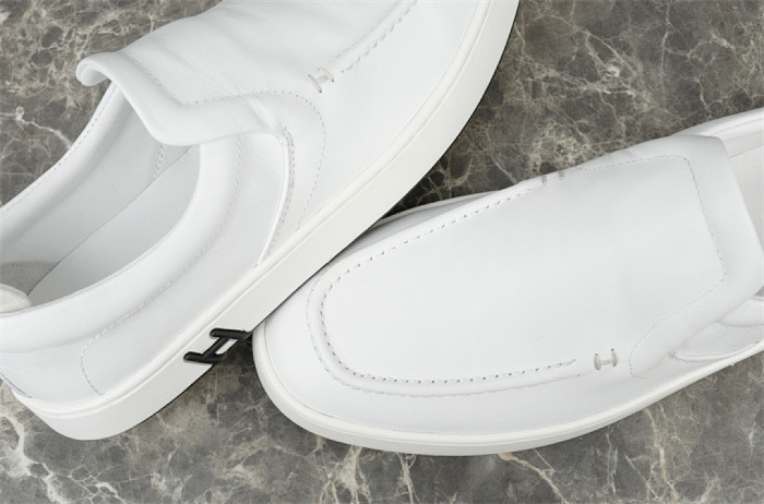 H**me5 Sneaker