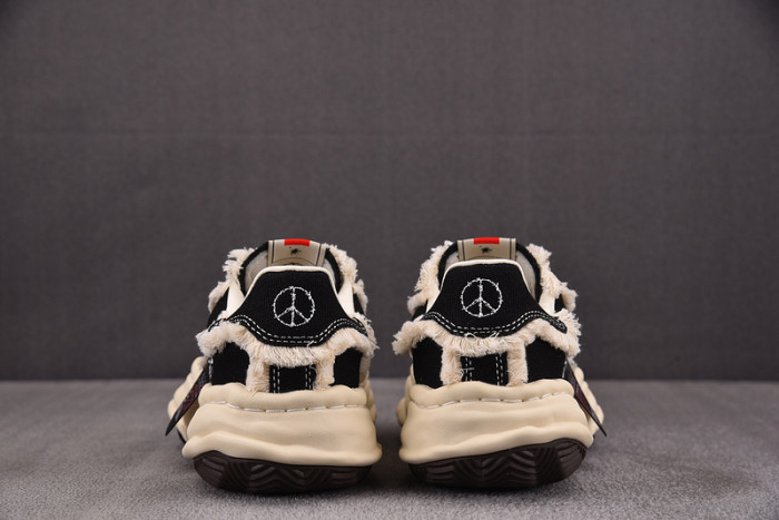 xvessel x Ma*s*n mihara yasuhiro sneaker