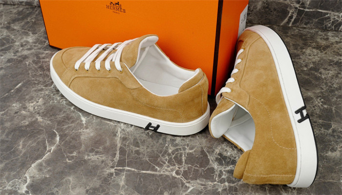 H**me5 Sneaker