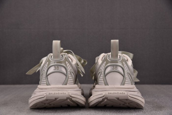 BLCG 3XL SNEAKER 734731 W3XSB 9200