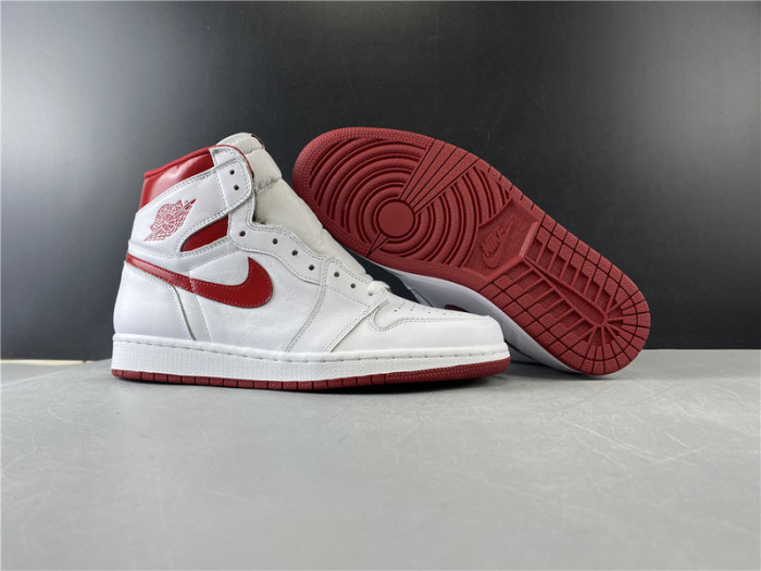 AIR Jordan 1 Retro Metallic Red (2017) 555088-103