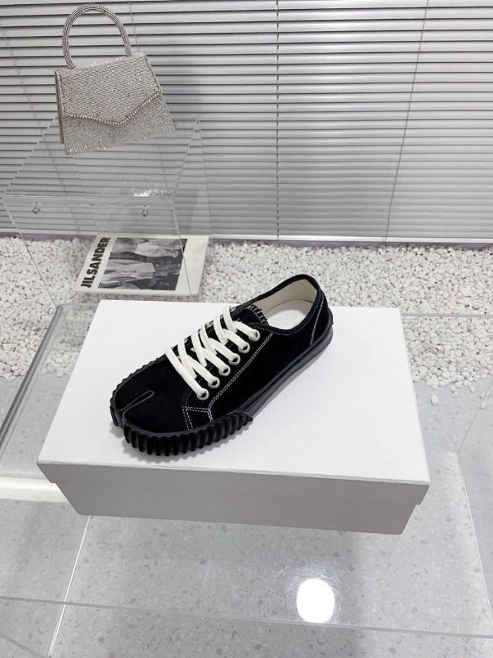 Ma1s0n Marg*e1a Tabi Low Top