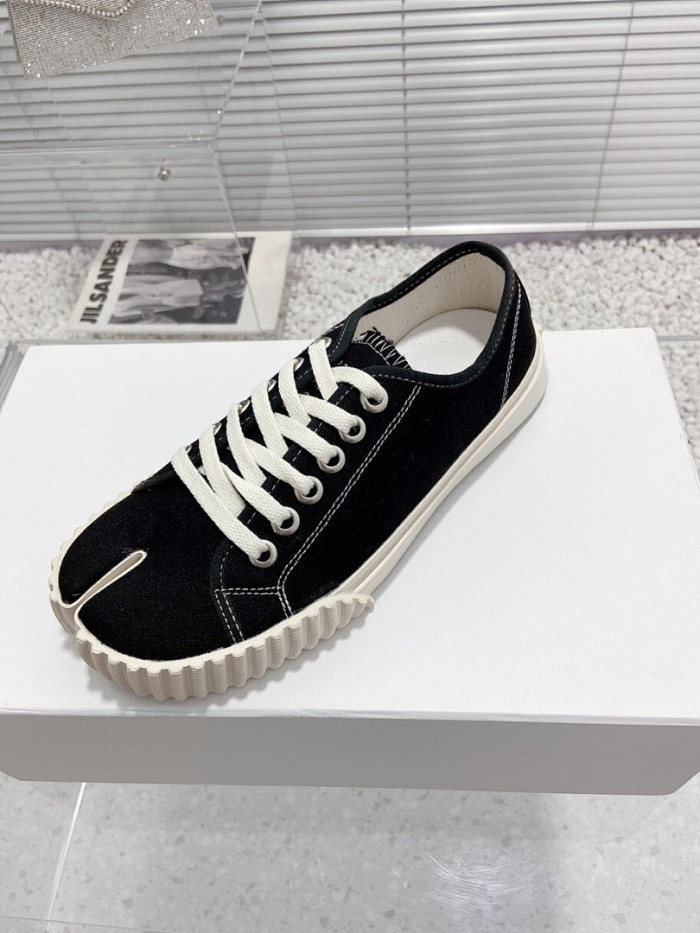 Ma1s0n Marg*e1a Tabi Low Top