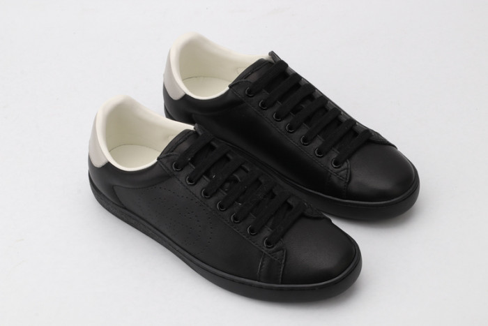 Gu66 Ace Embroidered Low-Top Sneaker 431942A38G09064