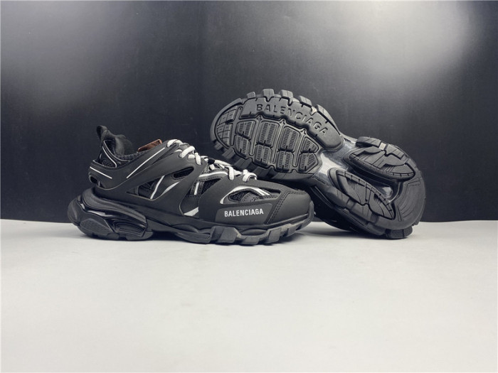 BLCG Track Trainer black 542436 W1G81 2045