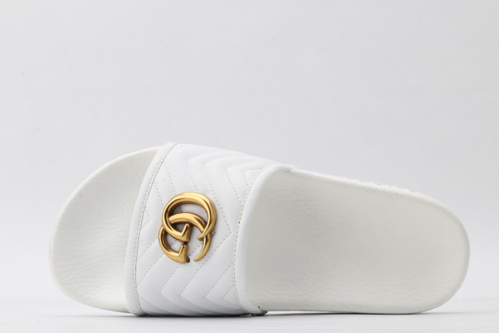 Gu66 SLIPPERS