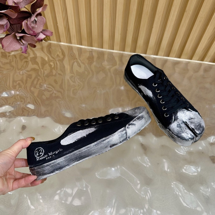 Ma1s0n Marg*e1a Tabi Low Top