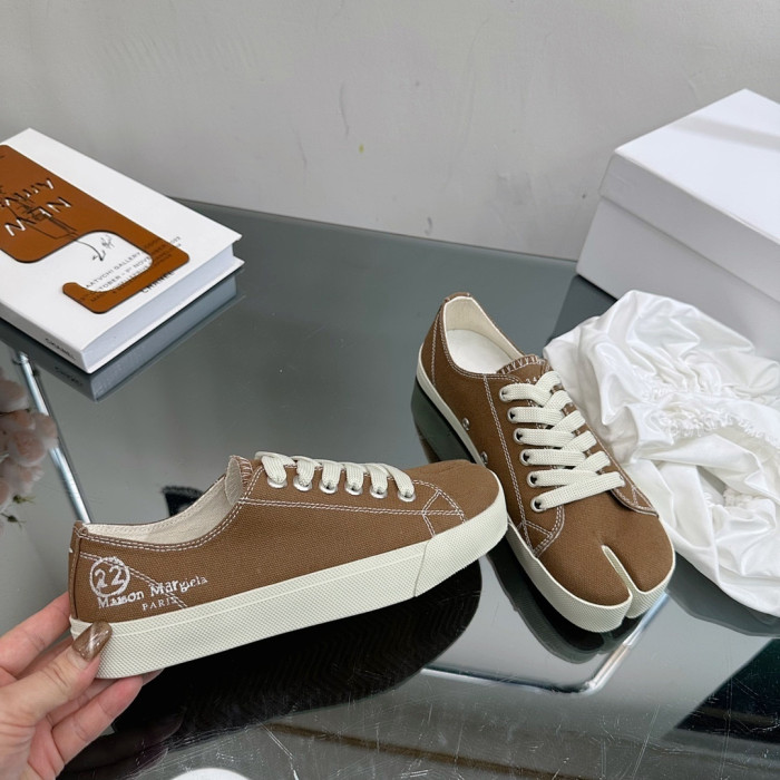 Ma1s0n Marg*e1a Tabi Low Top