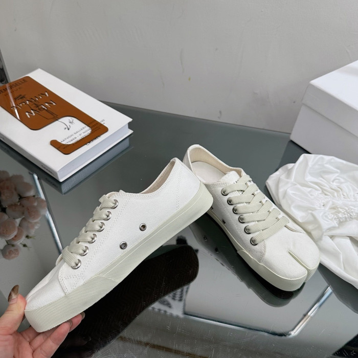 Ma1s0n Marg*e1a Tabi Low Top