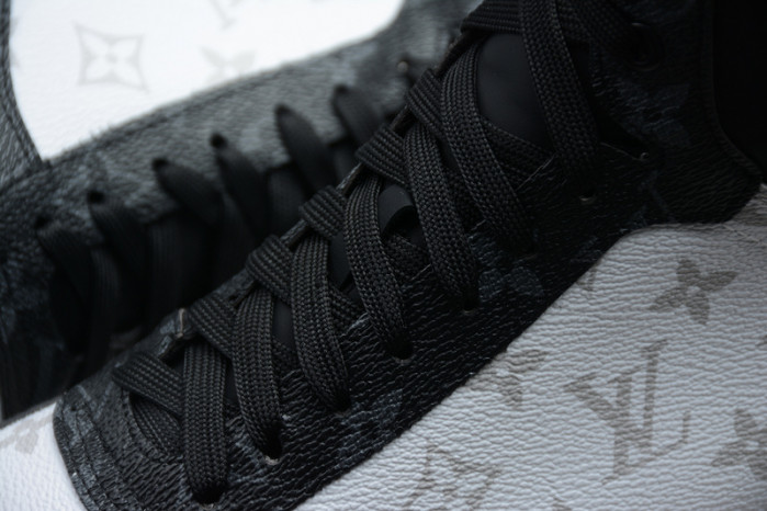 lou1su1tt STELLAR SNEAKER