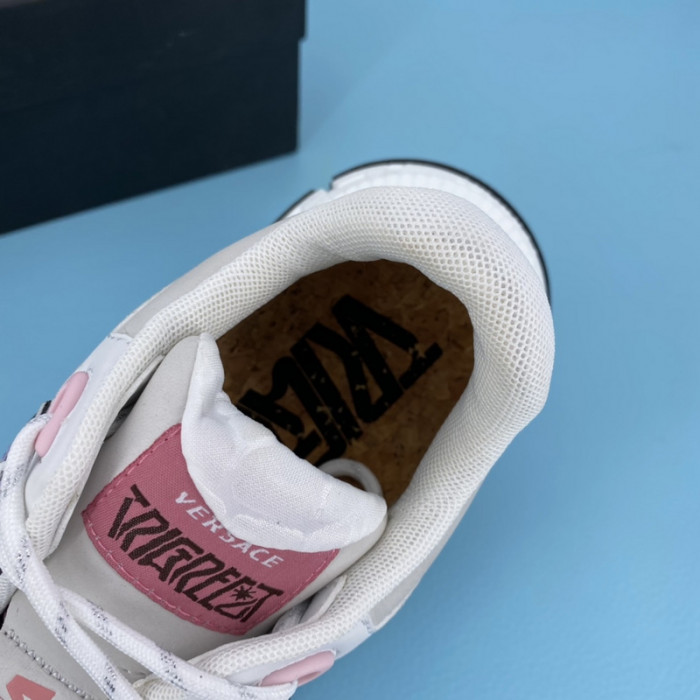 VERS SNEAKERS