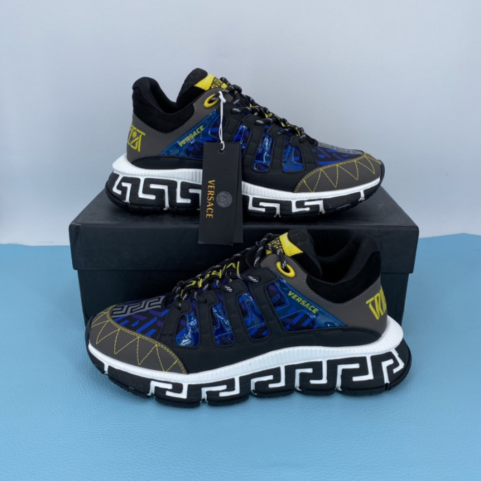 VERS SNEAKERS