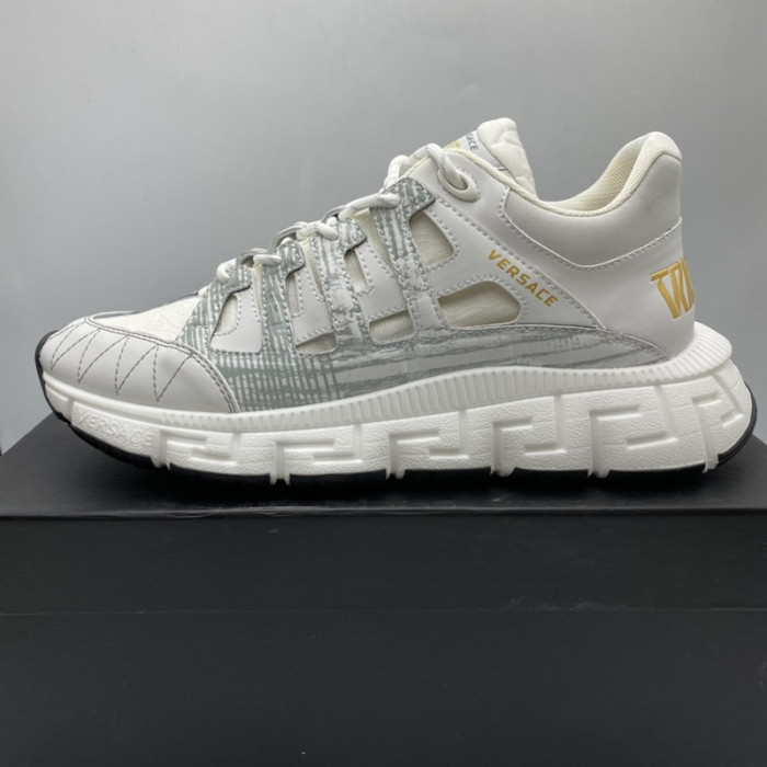 VERS SNEAKERS