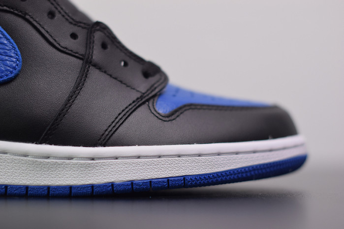 Air Jordan 1 Retro Royal (2017) 555088-007