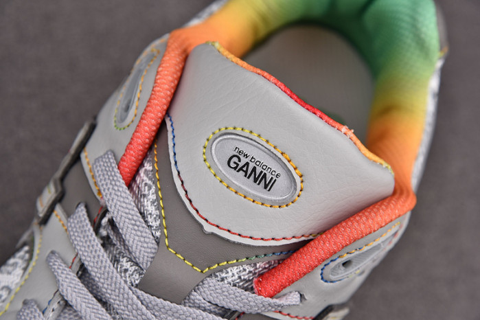 N3W BLANCE SNEAKER