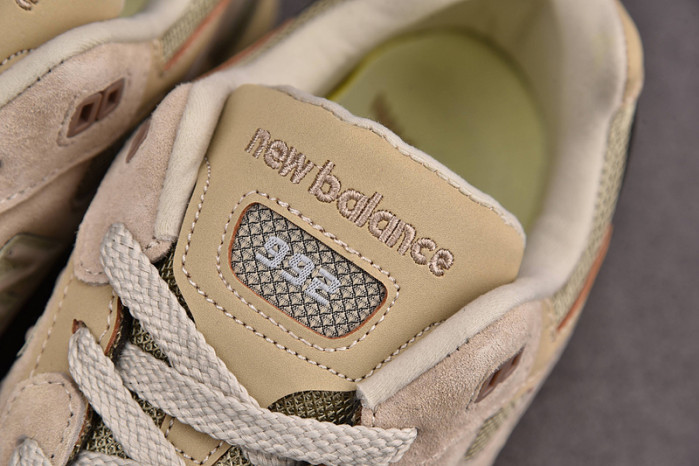 N3W BLANCE SNEAKER