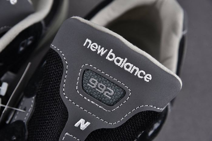 N3W BLANCE SNEAKER