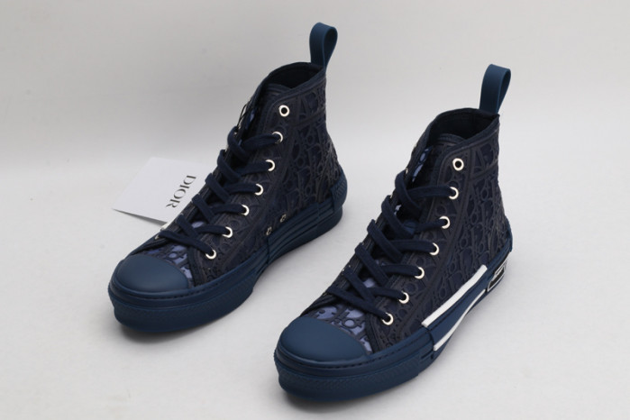 D10R B23 Oblique High Top Sneaker