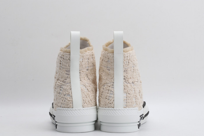 D10R B23 Oblique High Top Sneaker