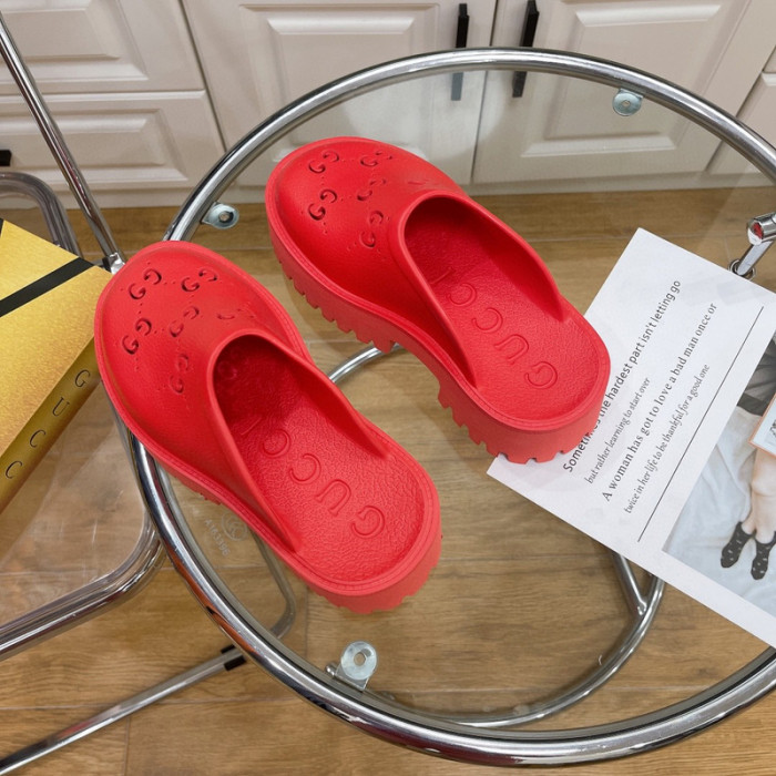 Gu66 SLIPPERS