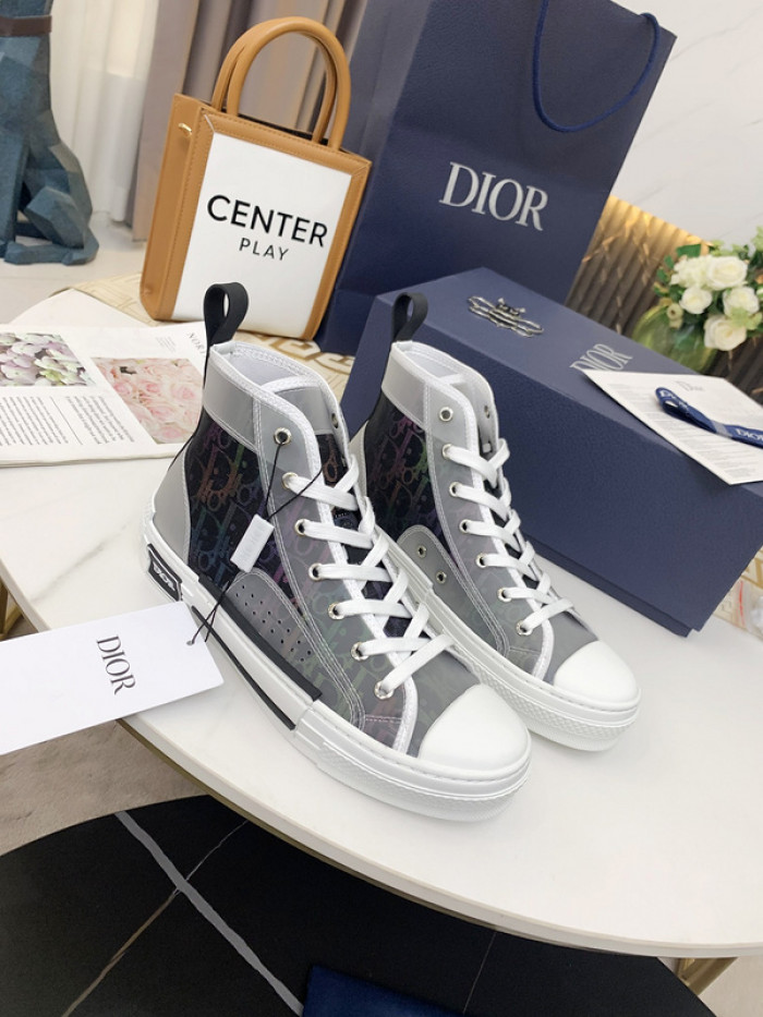 D10R B23 Oblique High Top Sneaker