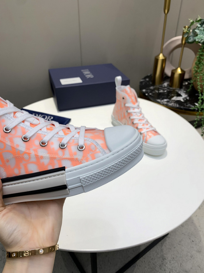 D10R B23 Oblique High Top Sneaker