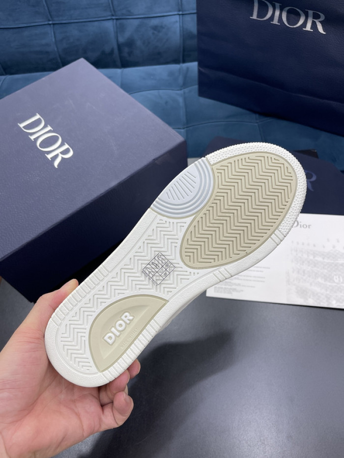 D10R B27 Sneaker